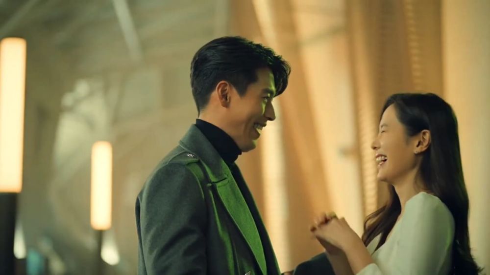 10 Potret Reuni Mesra Hyun Bin dan Son Ye Jin di Iklan Terbaru