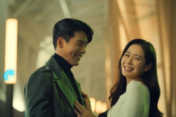 10 Potret Reuni Mesra Hyun Bin dan Son Ye Jin di Iklan Terbaru