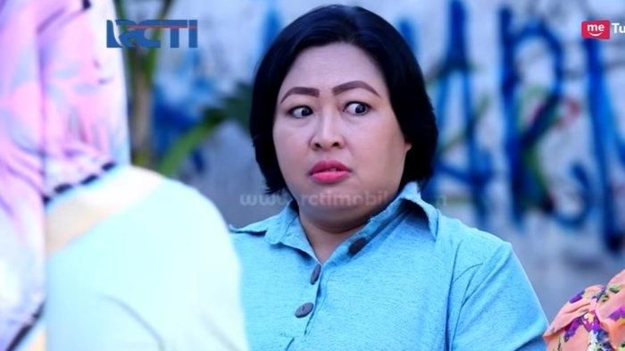 Dulu Penari, 9 Potret Lawas Vs Kini Mpok Yuni 'Tukang Ojek Pengkolan'
