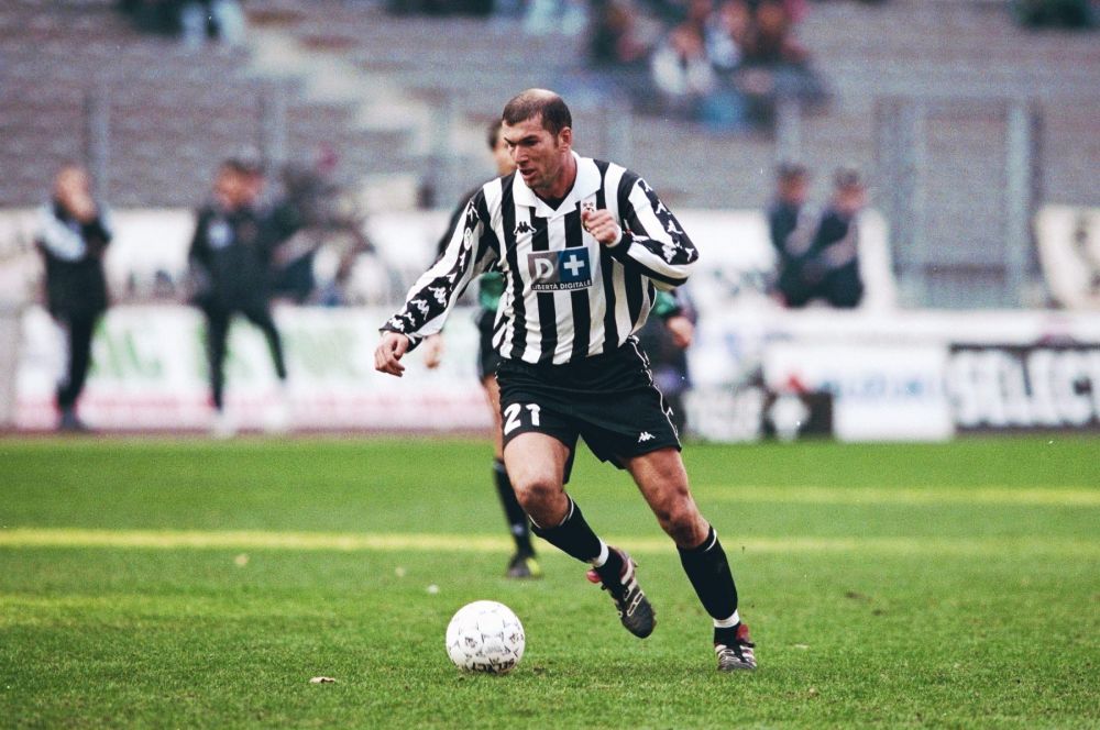 5 Pemain Bintang yang Bikin Juventus Menyesal Melepasnya, Ada Zidane