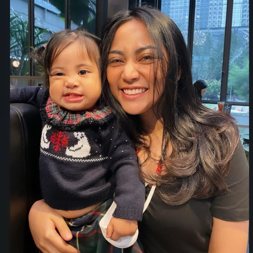 Ibu Dua Anak Bak ABG, 10 Potret Glowing Rachel Vennya Kece Maksimal