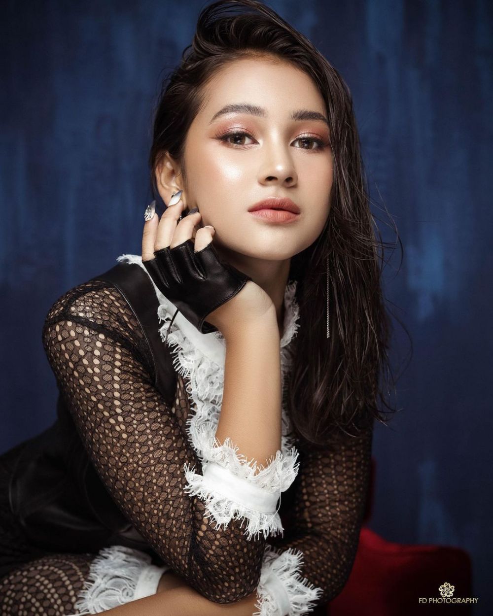 10 Pemotretan Terbaru Sandrinna Michelle, Dibilang Mirip Irish Bella