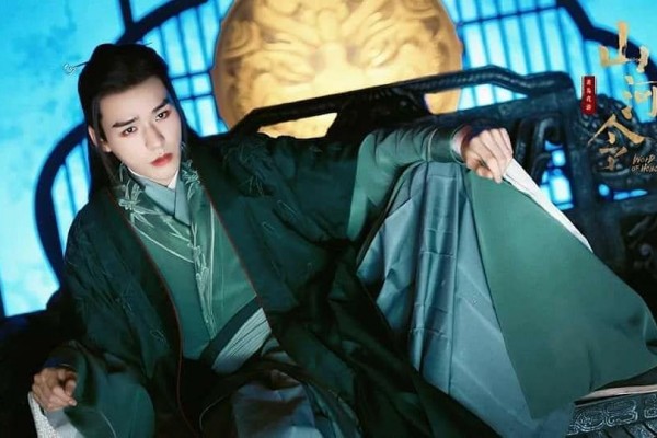 8 Potret Gong Jun Syuting Drama Legend of Anle, Tampil Menawan