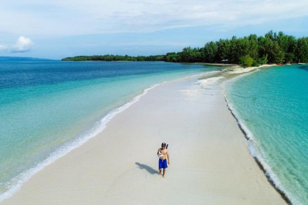 Serpihan Berlian di Maluku Utara, Ini 5 Potret Cantik Pulau Dodola
