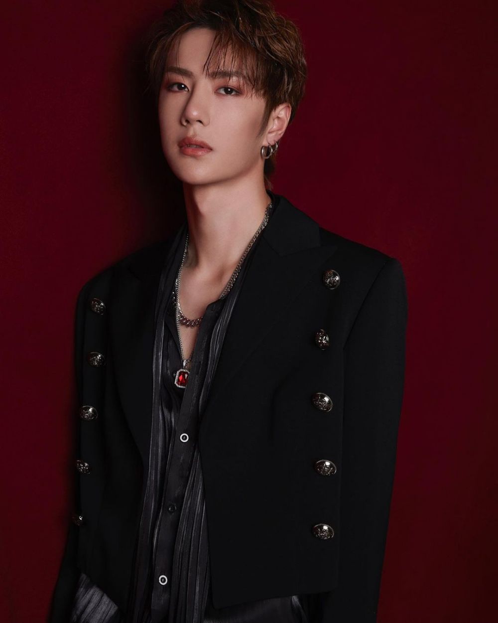 Wang yibo. Ван ибо. Wang YIBO Photoshoot. Bald Wang YIBO. Wang YIBO aesthetic.