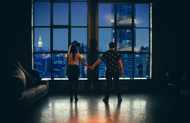 Jangan Dipendam, 5 Alasan Pentingnya Komunikasi dengan Pasangan