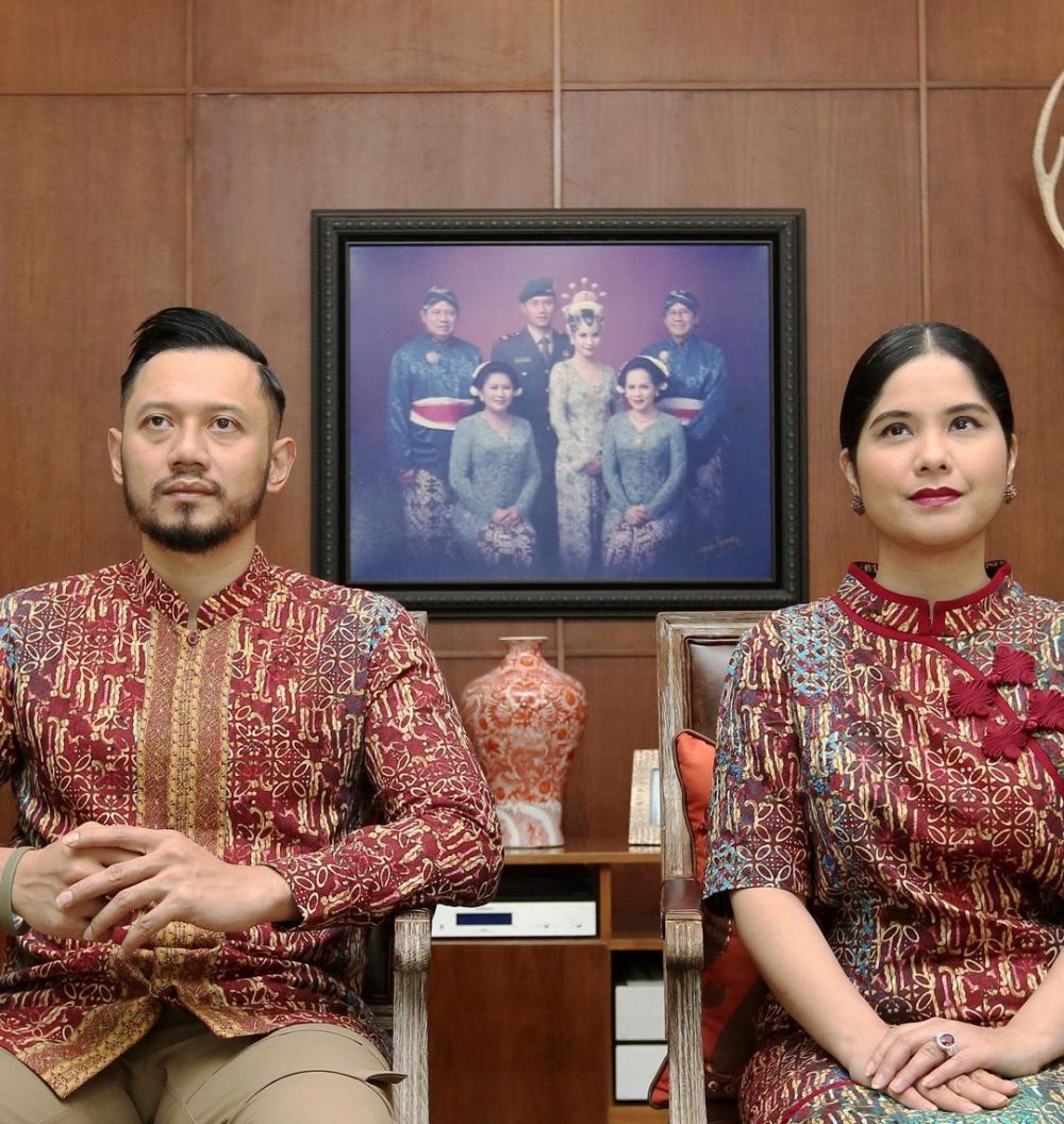 10 Potret AHY Dan Annisa Pohan Kenakan Baju Couple, Romantis