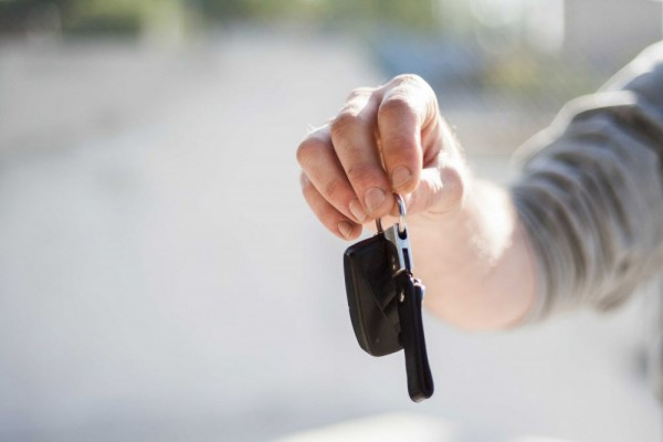 Penipuan Lelang Mobil Murah di Bali Semakin Marak