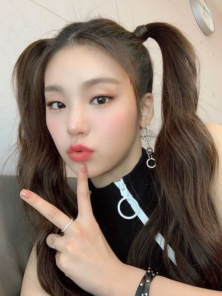 9 Potret Gemas Yeji Itzy Dengan Pouty Lips