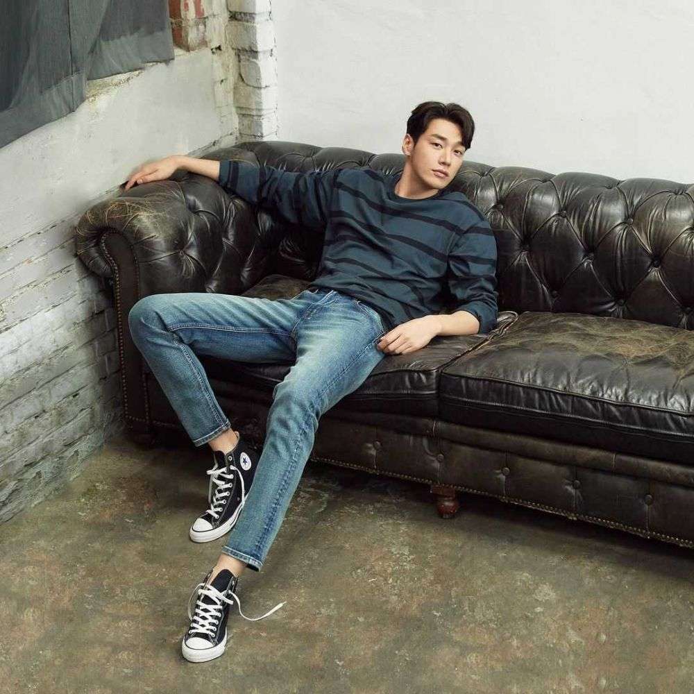 9 Inspirasi Outfit Kim Young Kwang Untuk Cowok Jangkun