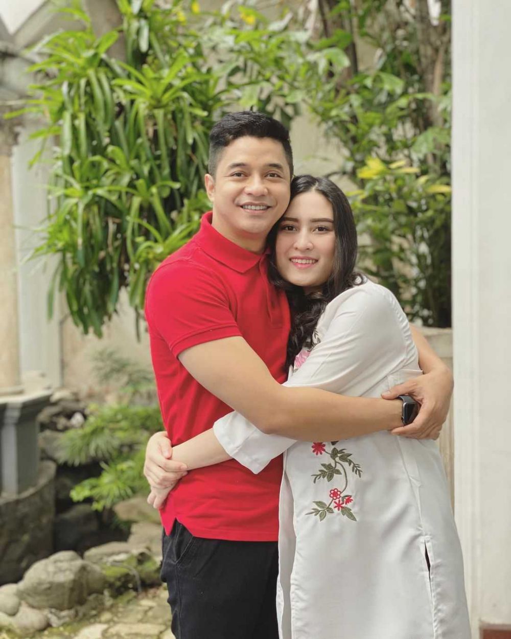 Potret Bahagia Keluarga Adly Fayruz