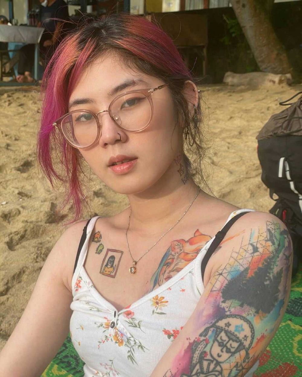 9 Potret Listy Chan Pamer Tato di Tubuh, Bikin Gagal Fokus