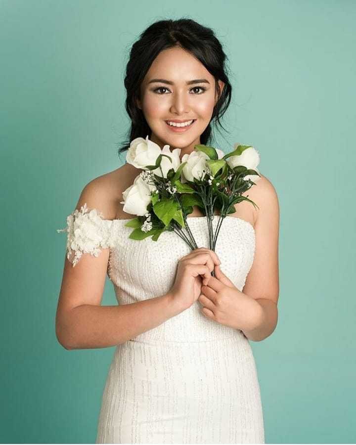 Bergaya Pengantin, 10 Potret Tissa Biani dan Amanda Manopo