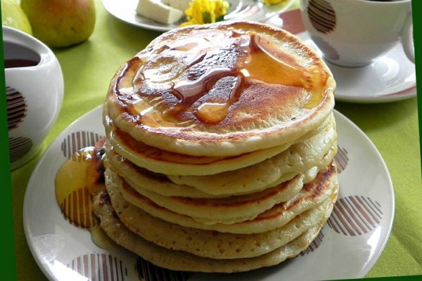 Resep Pancake Kurma yang Manis Alami, Bisa Jadi Menu Sarapan Praktis!
