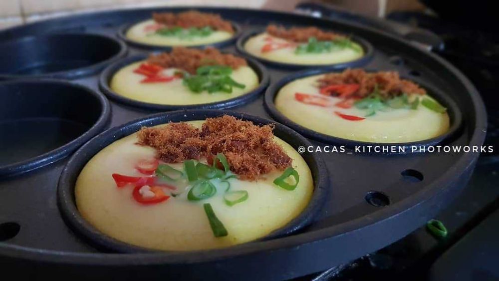 Resep Kue Lumpur Asin dengan Suwiran Ayam, Gurihnya Meleleh di Mulut