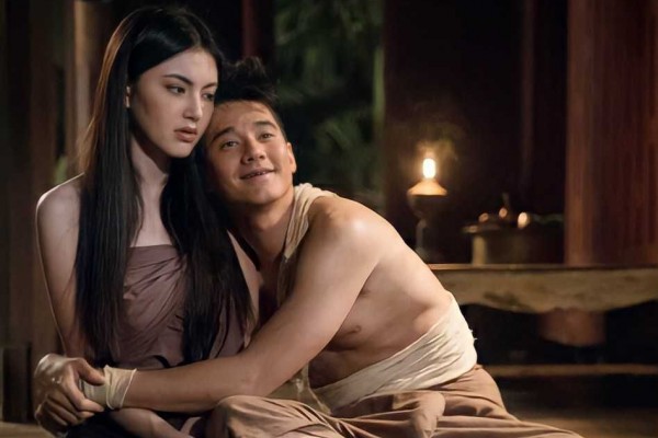 7 Film Horor Thailand tentang Cinta Beda Alam, Baper tapi Merinding.