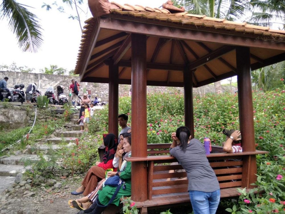 Berugaq Sekepat, Rumah Adat di Lombok Tempat Sejoli Lamaran
