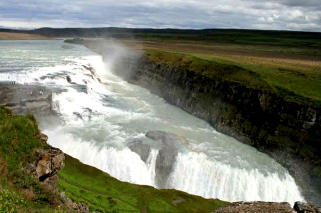 9 Air Terjun Terbesar di Dunia, Indahnya Bikin Mata Terpana!