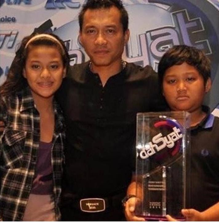 Penuh Kenangan, 9 Potret Lawas Kebersamaan Anang dan Aurel Kecil