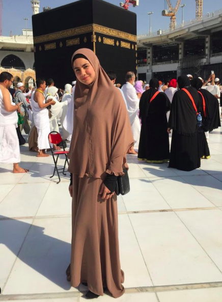Cerai dari Bella, Engku Emran Lamar Artis Noor Nabila, Ini 10 Faktanya