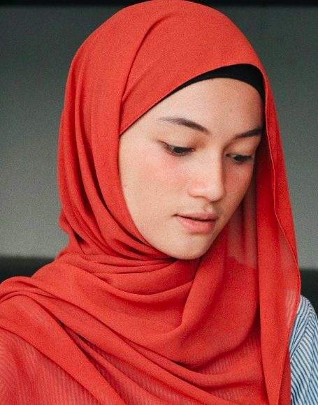 Menikah Muda! 10 Pesona Jihan Salsabila, Istri Ustaz Syam