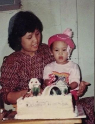 Lawas tapi Penuh Kenangan! 9 Potret Ulang Tahun Artis Semasa Kecil