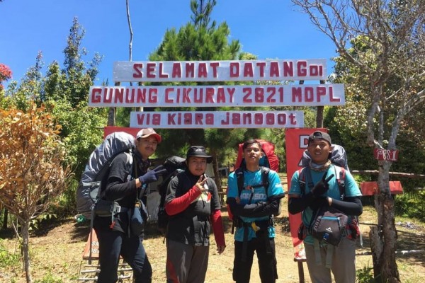 Info Pendakian Gunung Cikuray via Kiara Janggot, Alternatif Pemancar