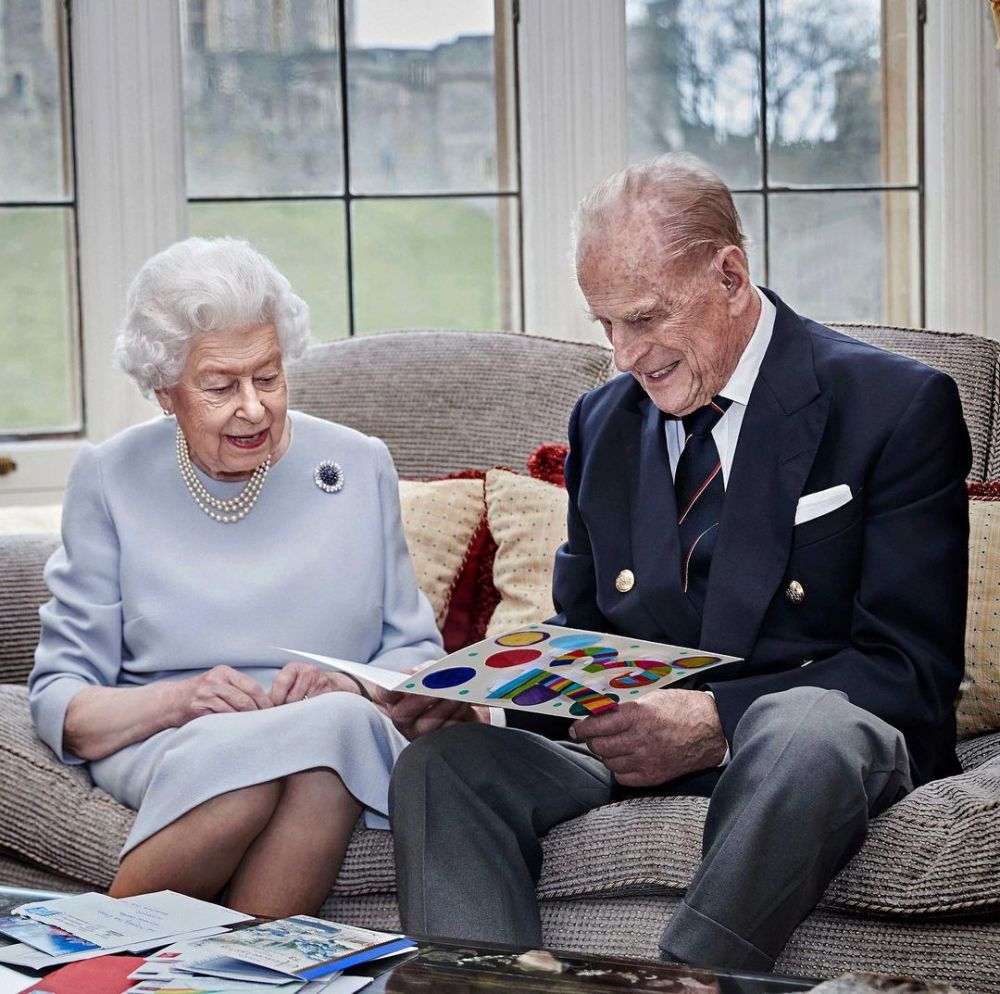 Tidak Rumit, 5 Rahasia Sehat & Panjang Umur Keluarga Kerajaan Inggris