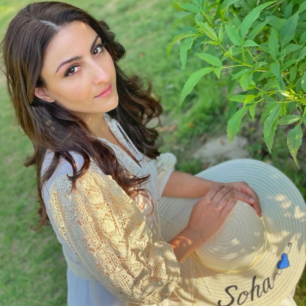 10 Artis Bollywood Ternyata Puasa Ramadan, Gak Banyak yang Tahu