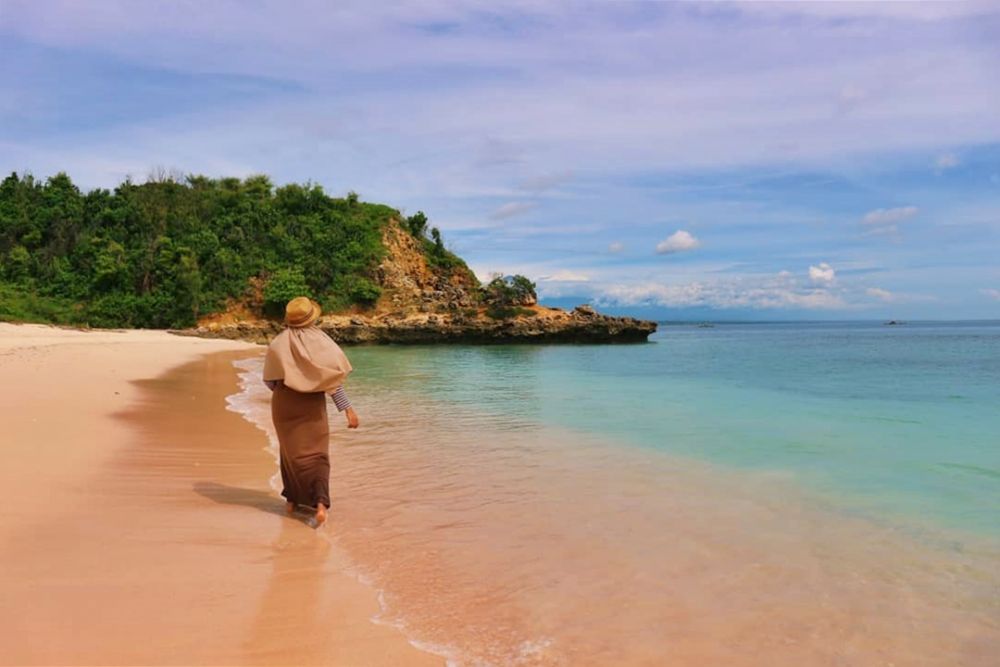 5 Aktivitas yang Dapat Dilakukan saat Berwisata ke Pantai Pink