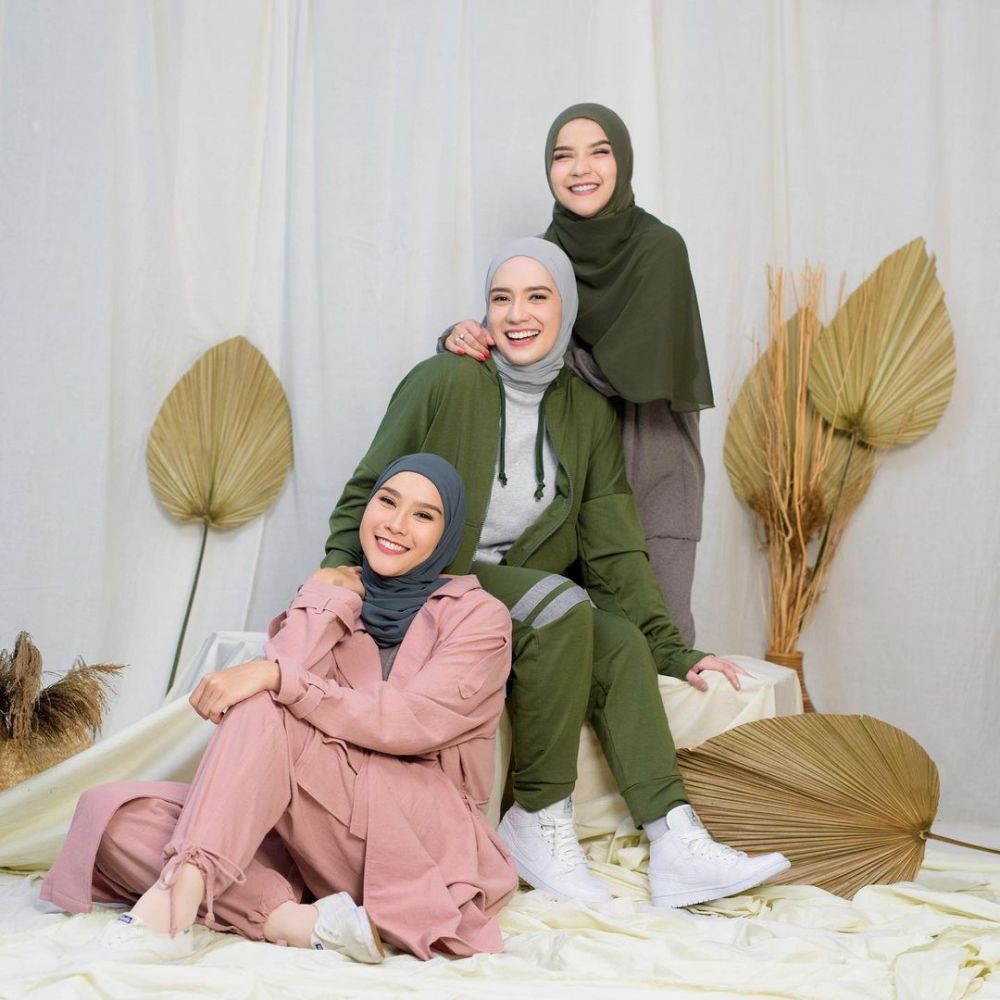 10 Photoshoot Terbaru Putri Anne yang Didoakan Cerai dari Arya Saloka
