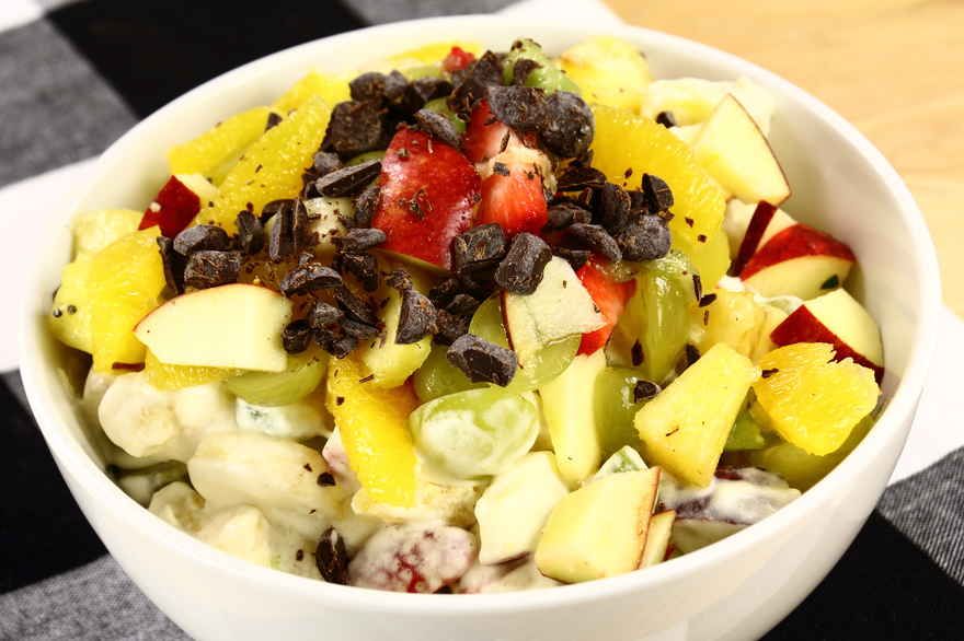 Selain Rujak, 10 Salad Buah Ini Bisa Dipinang sebagai Camilan Sehat 