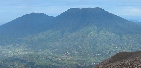 Gunung Marapi Sumbar Erupsi Lagi, Semburkan Abu Setinggi 400 Meter