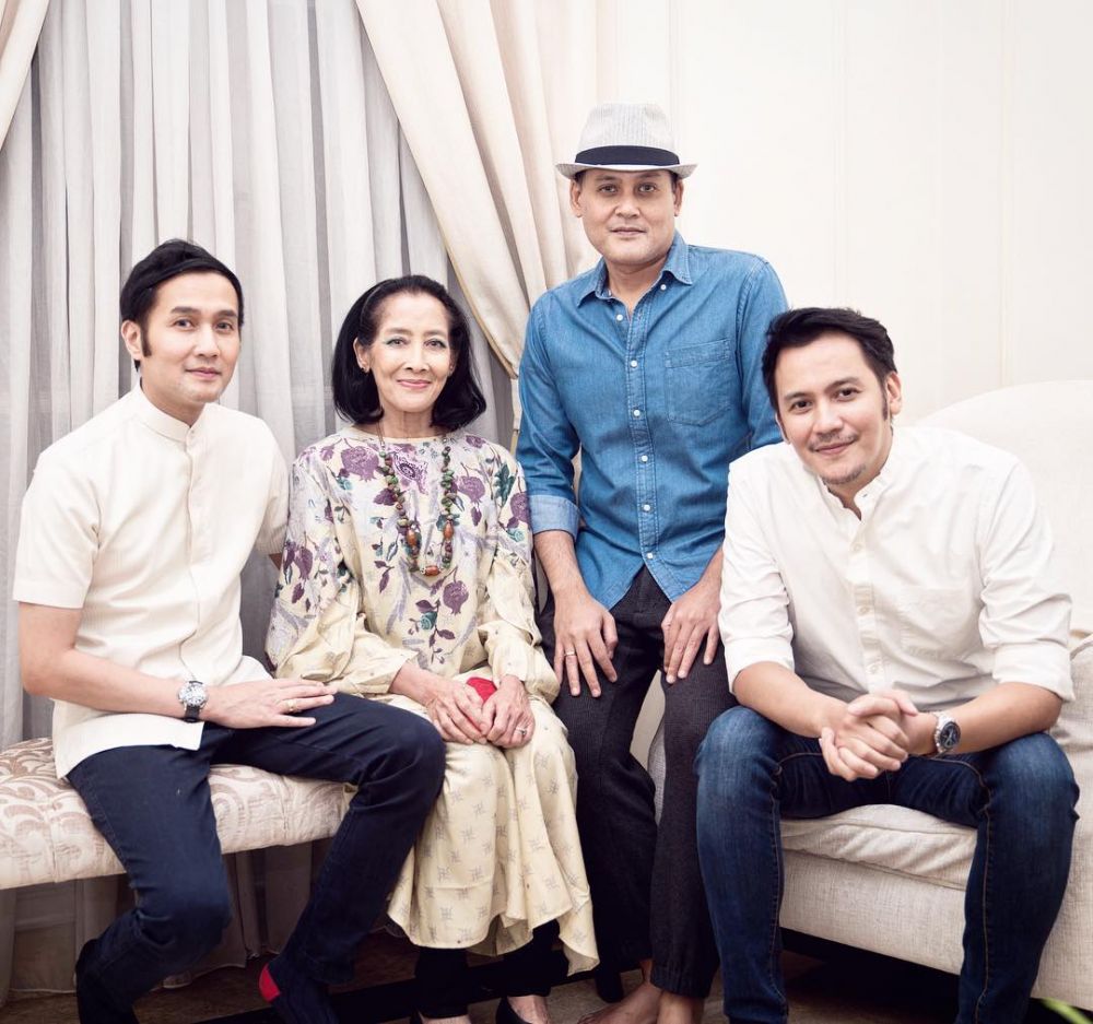 11 Keluarga Artis Asli Jawa Sukses Jadi Musisi, Bakatnya Menurun