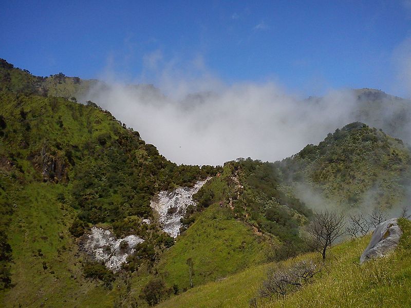 150 Ribu Pendaki Bakal Liburan Akhir Tahun di 3 Gunung Ini, Waspadai Hujan Badai 