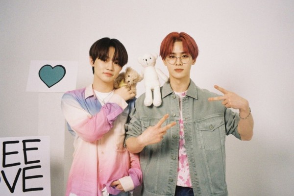 10 Potret Manis Kun dan Chenle NCT di Cover Lagu Free Love