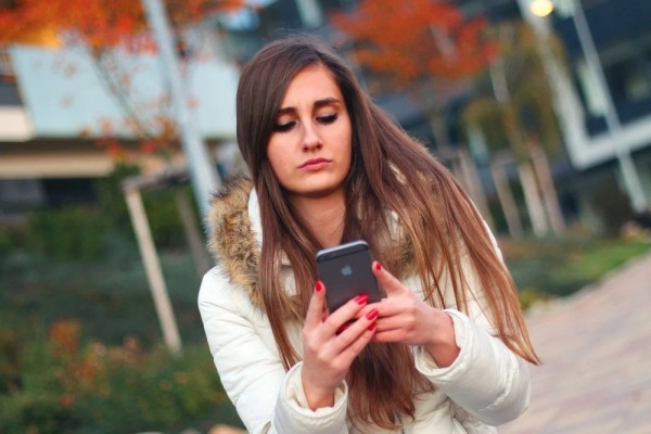 5 Alasan Kita Gak Boleh Terbiasa Mendiamkan Chat dari Teman