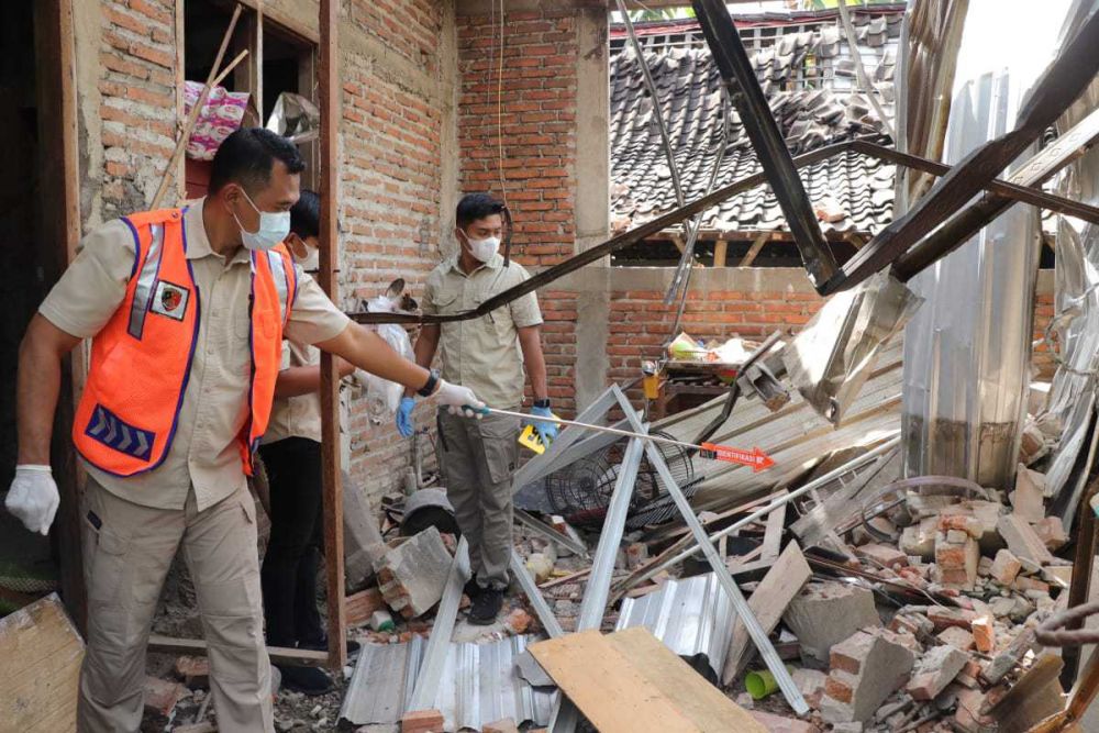 Mercon Meledak di Kaliangkrik Magelang, 5 Rumah Rusak Berat, Tukang Batu Tewas