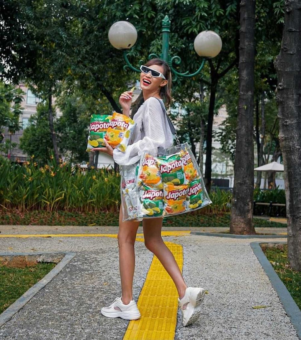 10 Ide Outfit Street Style ala Patricia Gouw, Tampil Makin Stunning!