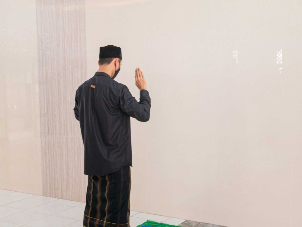 7 Waktu Terbaik Berdoa Dalam Islam, Saat Adzan Hingga Turun Hujan