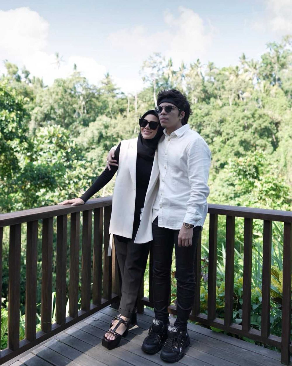 10 OOTD Hijab Ala Aurel Hermansyah Inspirasi Untuk Busana Lebaran