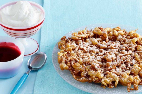 5 Kreasi Kudapan dari Funnel Cake, Keluarga Donat yang Tak Berbentuk