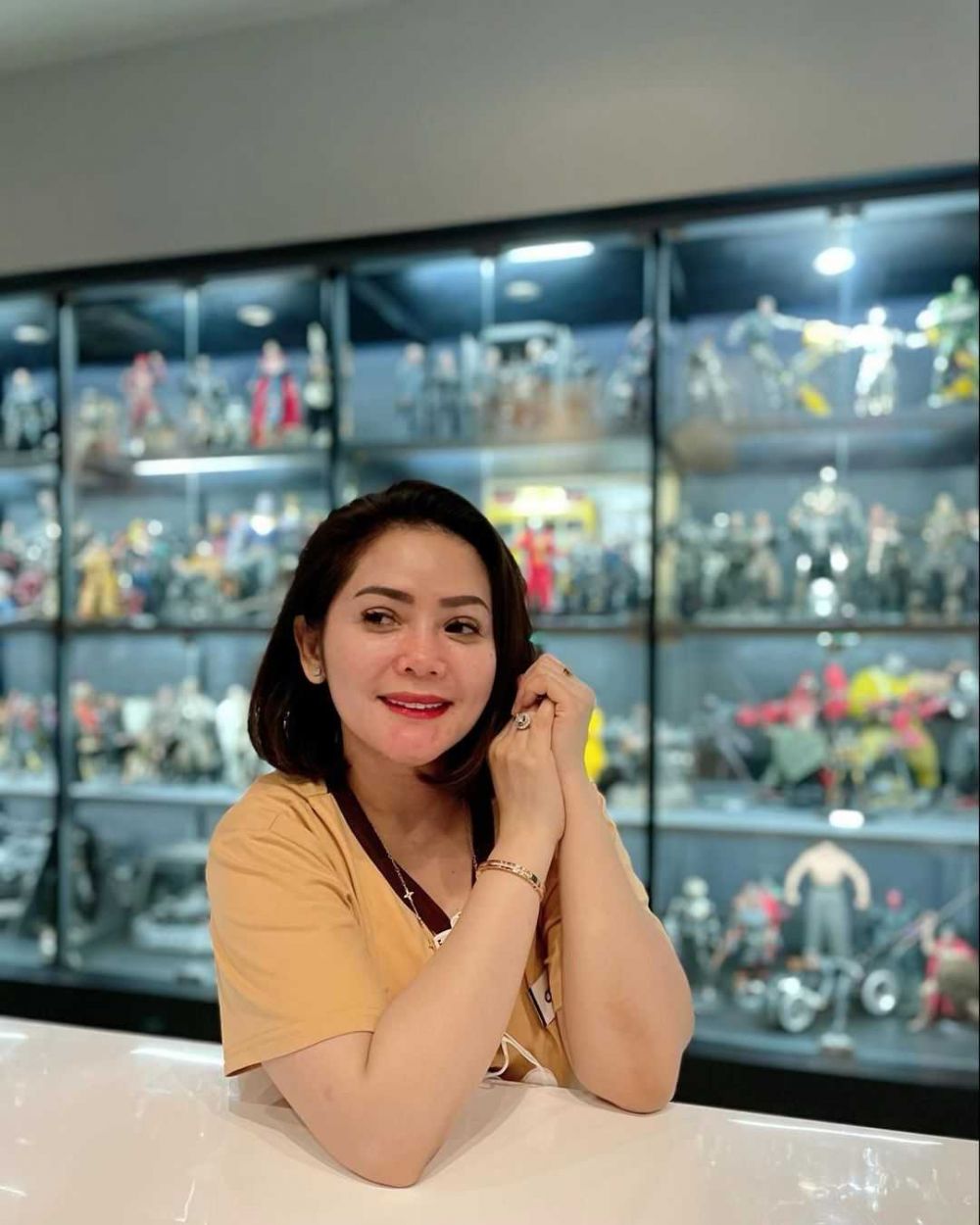 Sudah 10 Tahun Lebih, 9 Artis Ini Masih Berstatus Janda dan Duda