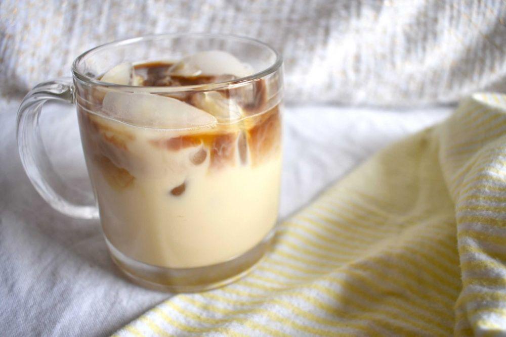 Resep Es Vanilla Latte Yang Segar Menu Andalan Kafe 4569