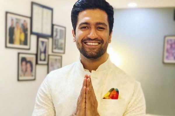 9 Kabar Terbaru Aktor Bollywood Vicky Kaushal Usai Positif COVID-19