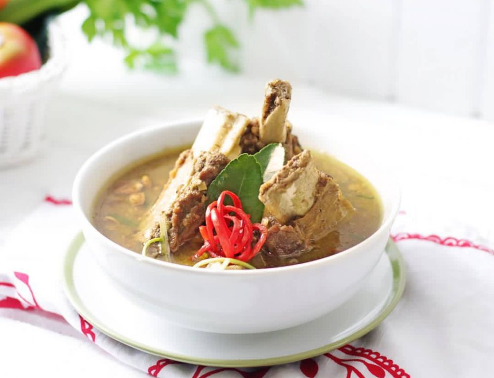 Rekomendasi 5 Spot Kuliner Sop Konro di Makassar, Wajib ke Sini!