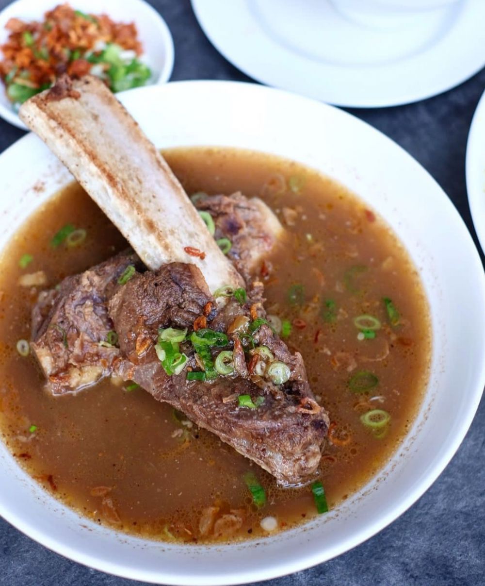 Rekomendasi 5 Spot Kuliner Sop Konro di Makassar, Wajib ke Sini!