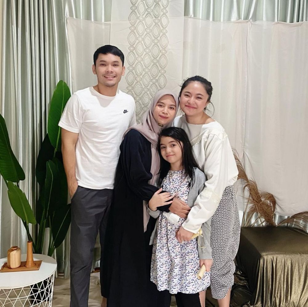 9 Potret Mantan Pasangan Artis Rayakan Ulang Tahun Anak, Sudah Cerai