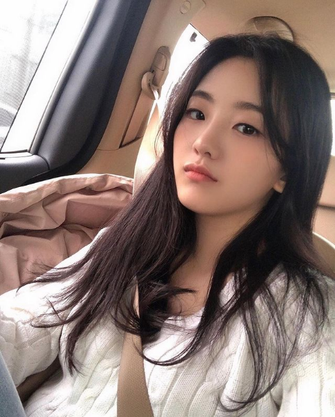 Potret Cho Yi Hyun Pemeran Utama Wanita di School 2021