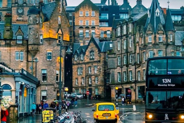 10 Tempat Edinburgh Ini Wajib Dikunjungi Saat ke Skotlandia  